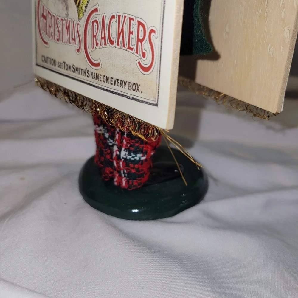 Byers‎ Choice Carolers Sandwich Board Man 